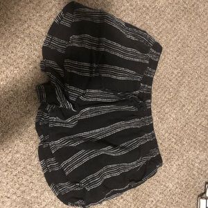 Black and white stripped fabric shorts